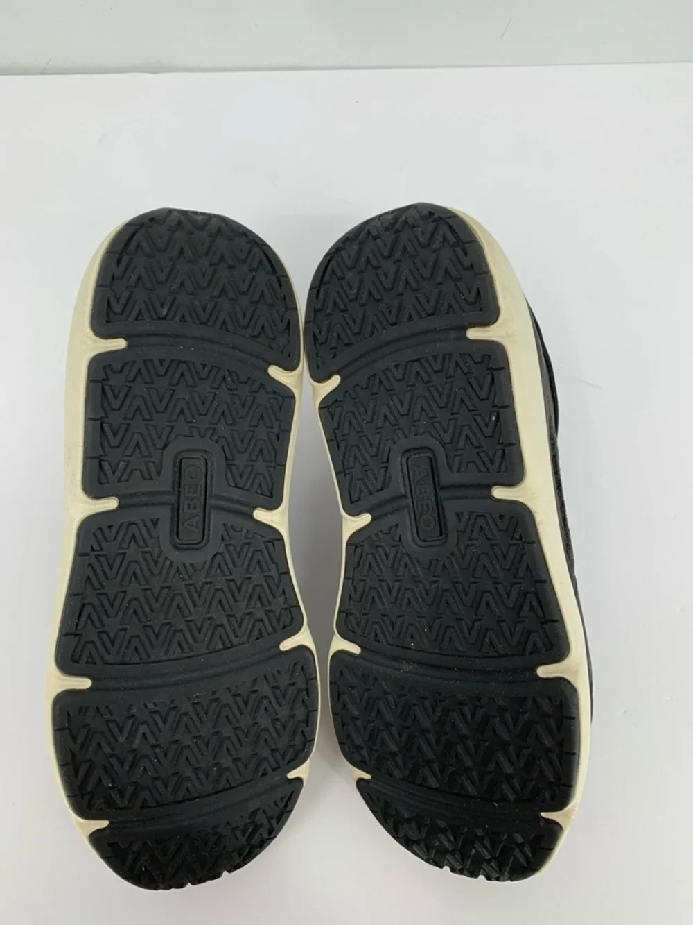 ABEO Momentum MXV Shift comfort sneaker walking shoe black tie women 9 WIDE 9W